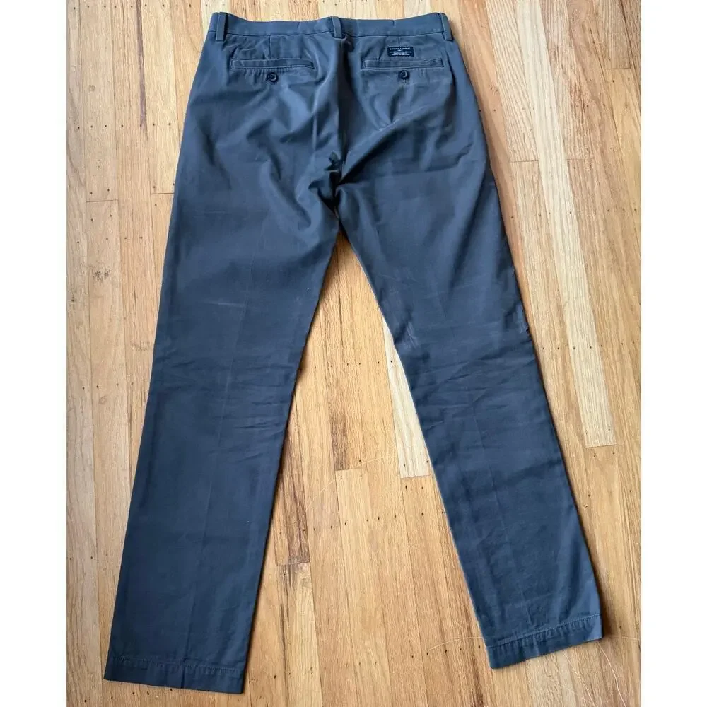 Banana Republic Emerson Chino Olive Green Pants Size 32 x 34 Casual Preppy